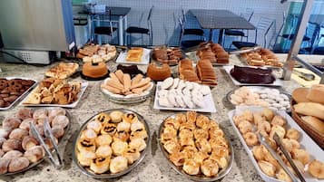 Free daily self-service breakfast