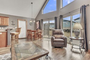 Unclassified image, 2 of 23, button - The Hook Wine and Sinker House at Bridges Bay Resort (Arnolds Park)