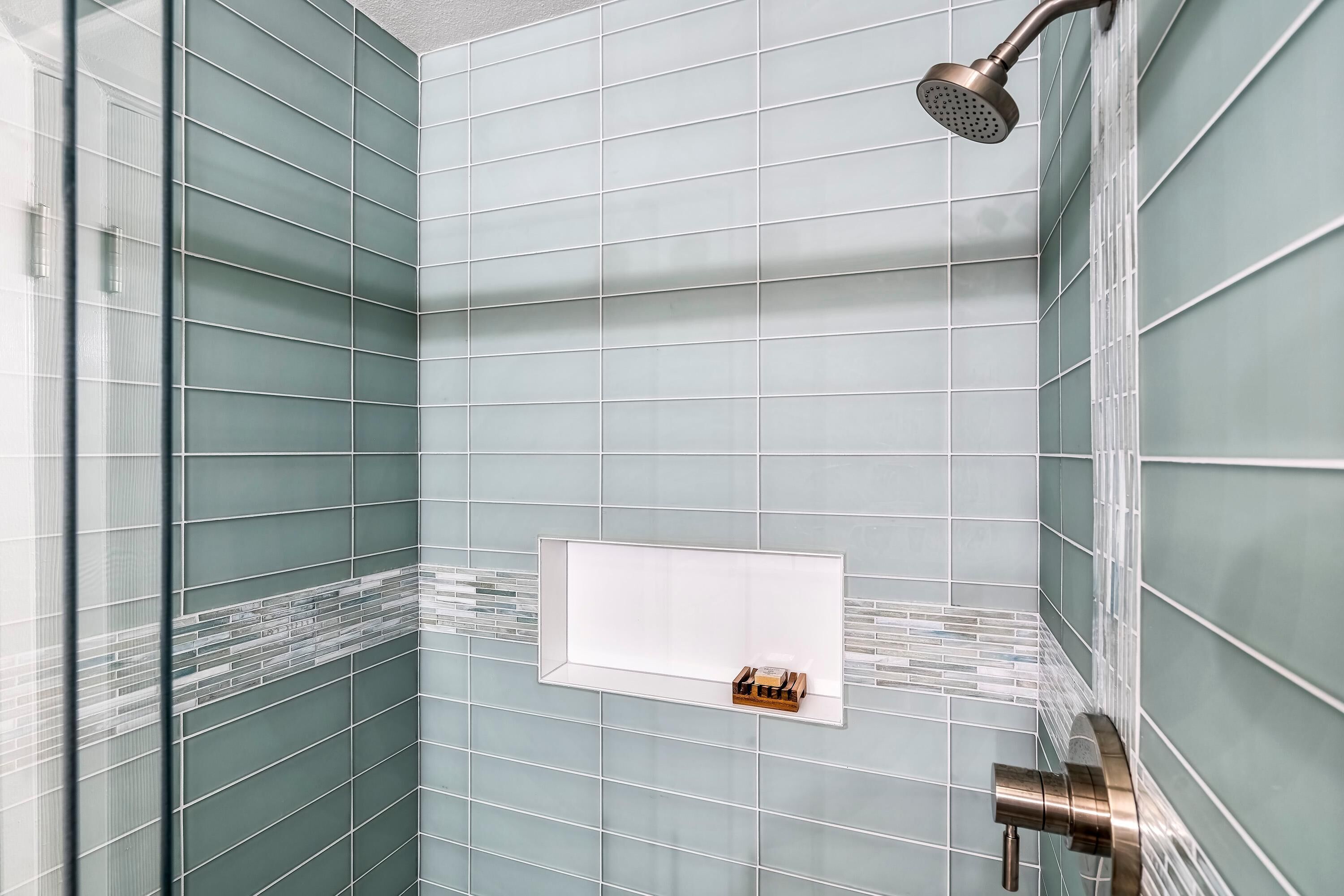 Apartment, Mehrere Betten, Meerblick (Keauhou Kona Surf & Racquet Club #1-1) | Badezimmer | Seife, Shampoo, Toilettenpapier