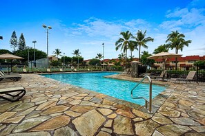 Appartement, meerdere bedden, uitzicht op oceaan (Keauhou Kona Surf & Racquet Club #1-1) | Zwembad | Een buitenzwembad