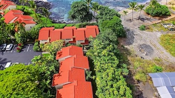 Condo, varias camas, vista al océano (Keauhou Kona Surf & Racquet Club #1-1) | Exterior