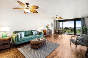 Condo, Multiple Beds, Ocean View (Keauhou Kona Surf & Racquet Club #1-1) | Living area | 48-inch flat-screen TV with cable channels, TV