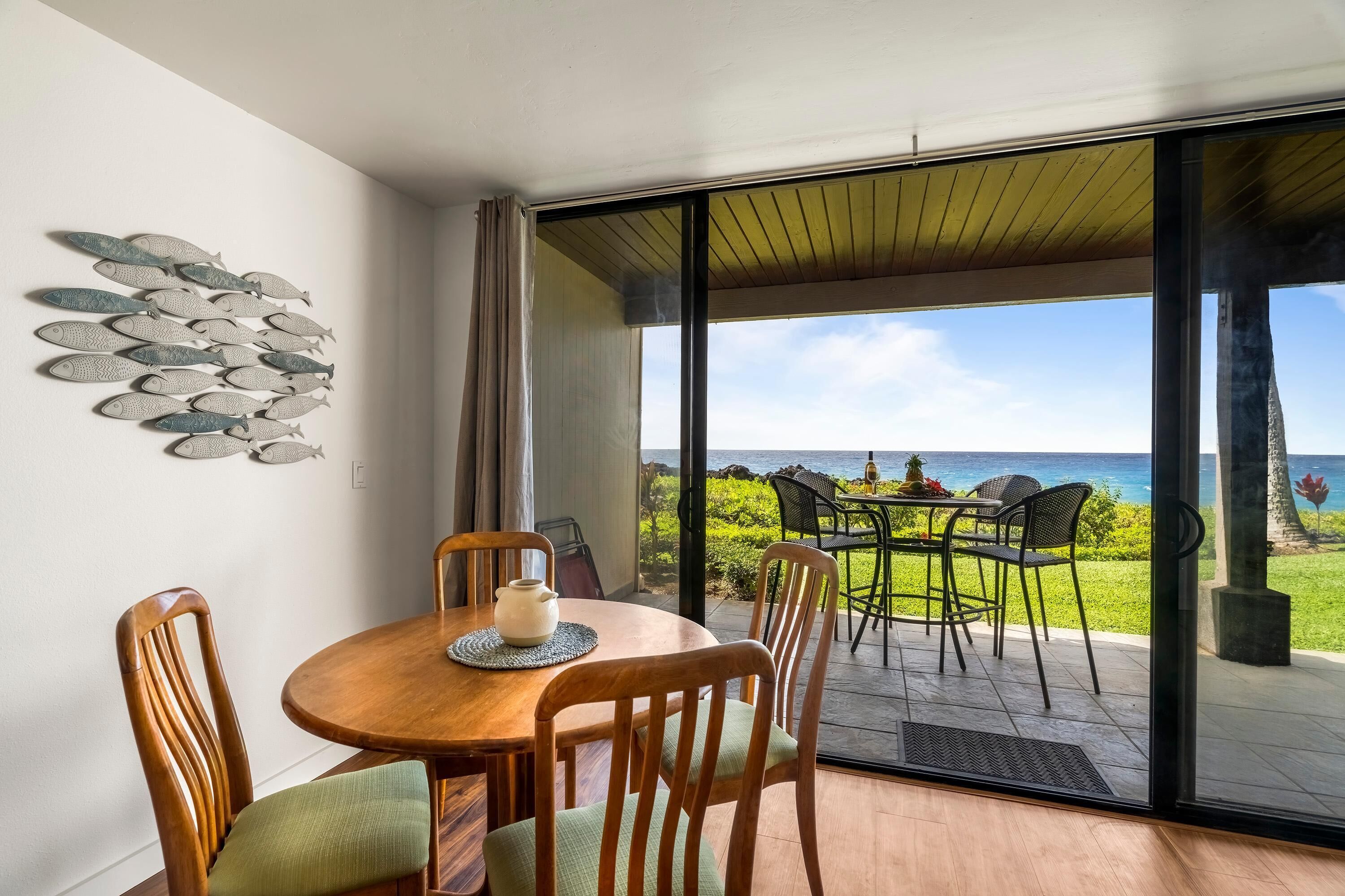 Apartment, Mehrere Betten, Meerblick (Keauhou Kona Surf & Racquet Club #1-1) | Speisen