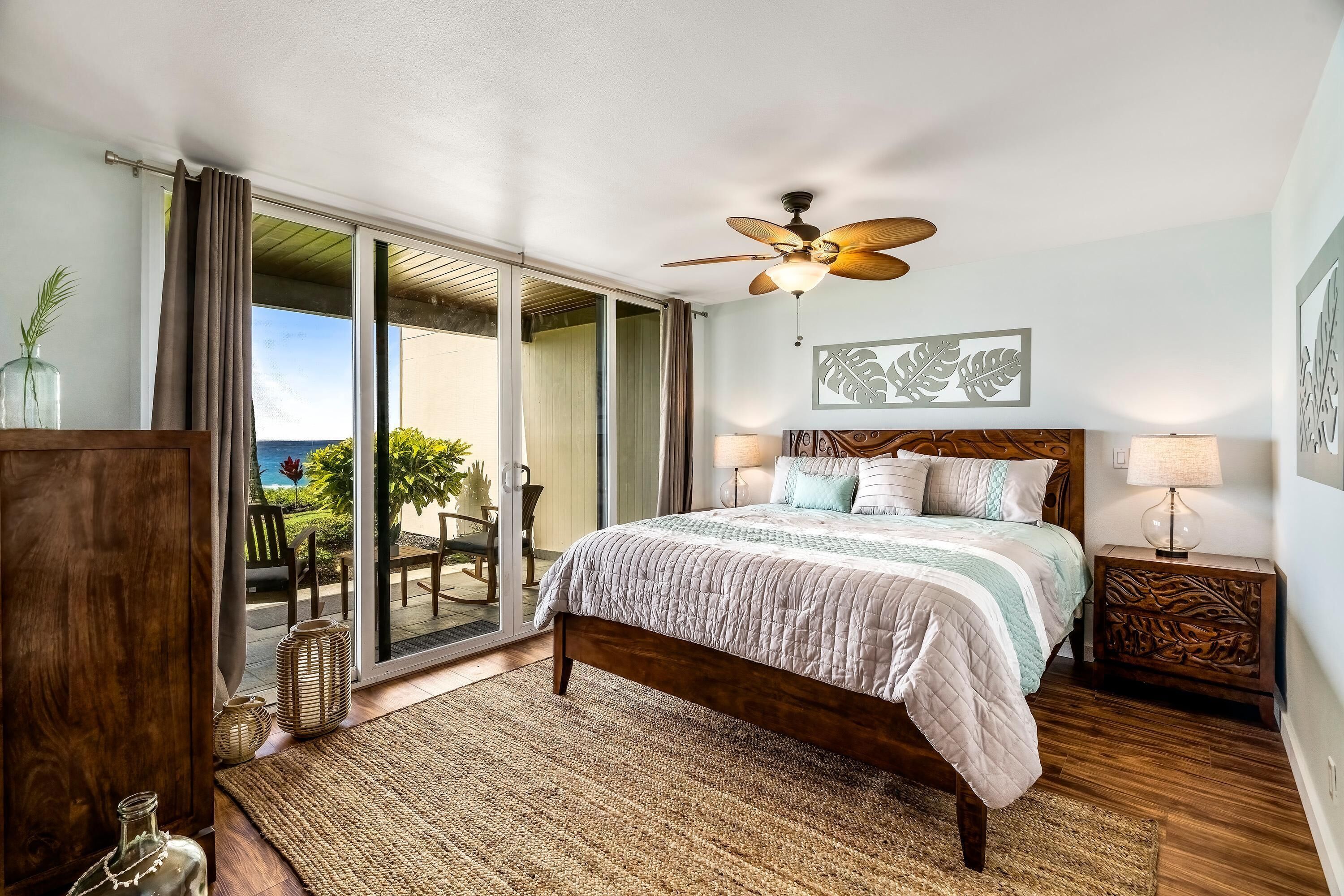 Condo, varias camas, vista al océano (Keauhou Kona Surf & Racquet Club #1-1) | 2 habitaciones, wifi gratis y decoración personalizada 