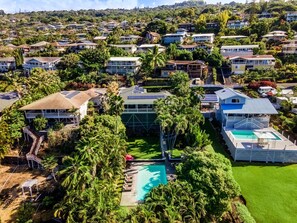 Nhà, nhiều giường (Kona Sunset House at Walua) | Hồ bơi