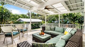 Rumah, Beberapa Tempat Tidur (Surf Temple Cottage) | Balkon