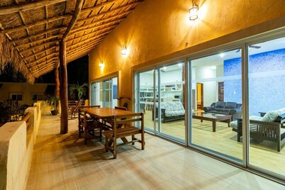 Hotel & Suites Oasis Bacalar "Suite Aves"