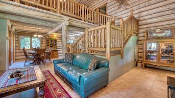 Smart-tv, bordsfotboll och böcker