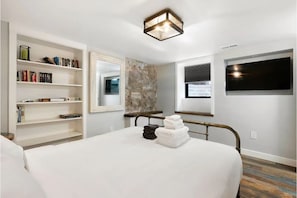 1 Schlafzimmer, Reisekinderbett, kostenloses WLAN, Bettwäsche