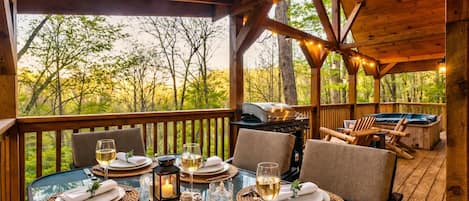 屋外ダイニングエリア