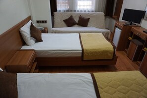Economy Twin Room | Free WiFi, bed sheets - Nora Otel (Konya)