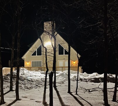 Stay 3+ Nights-Get 1 Free, Poconos, Hot Tub, Sauna, Basketball, Playground, Ski