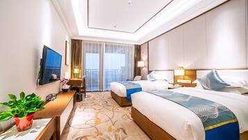 Free minibar, in-room safe, laptop workspace, blackout curtains