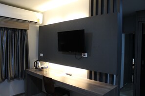 Habitación familiar | Escritorio, insonorización y wifi gratis 