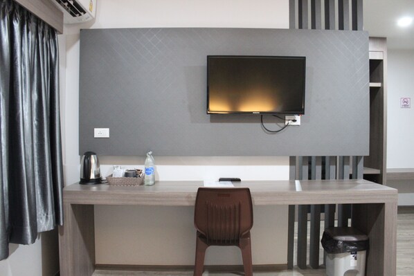 Habitación doble Deluxe | Escritorio, insonorización y wifi gratis 