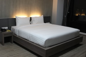 Deluxe Double Room | Desk, soundproofing, free WiFi - Double D Hotel (Pak Kret)