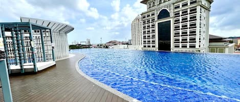 Piscine extérieure