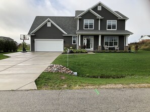 المنشأة من الخارج