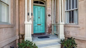 Exterior detail - Exquisite Estate on Broughton Street! (Savannah)