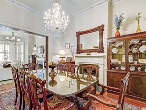 Dining - Stunning Historic Home on Broughton St (Savannah)