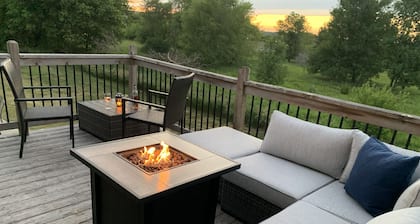 Okoboji Bridges Bay Cabin 111~ Waterpark Passes and Relaxing Retreat