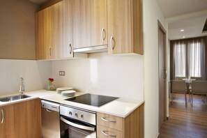 Private kitchen - Barcelona Apartment Mila (Barcelona)