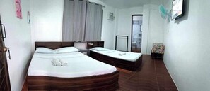 Room - Lolas Lodge (Boracay Island)