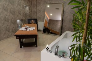 双人护理室、桑拿、土耳其浴、身体磨砂