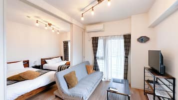Kamer, 2 slaapkamers | Een bureau, gratis wifi, beddengoed