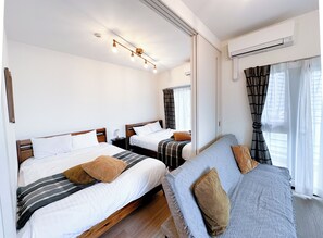 Deluxe Room (2 Double Beds, 1 Sofa Bed, Kitchen, Non-Smoking)