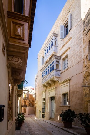 Exterior - Palazzino Birgu Host Family Bed and Breakfast (Birgu)