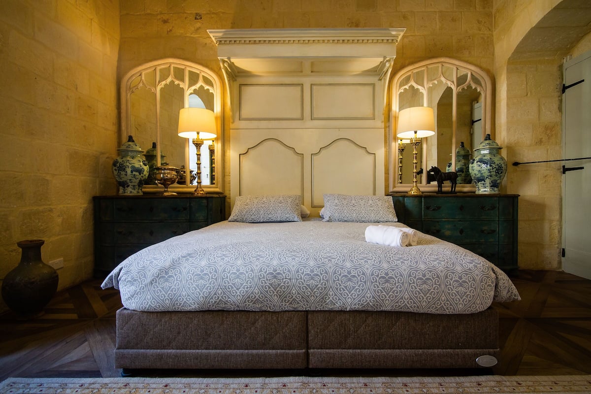 Quarto casal superior, suíte (4)