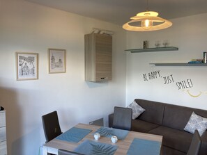 Dining - La Quiete 31 Lake View Apartment (Tremosine)