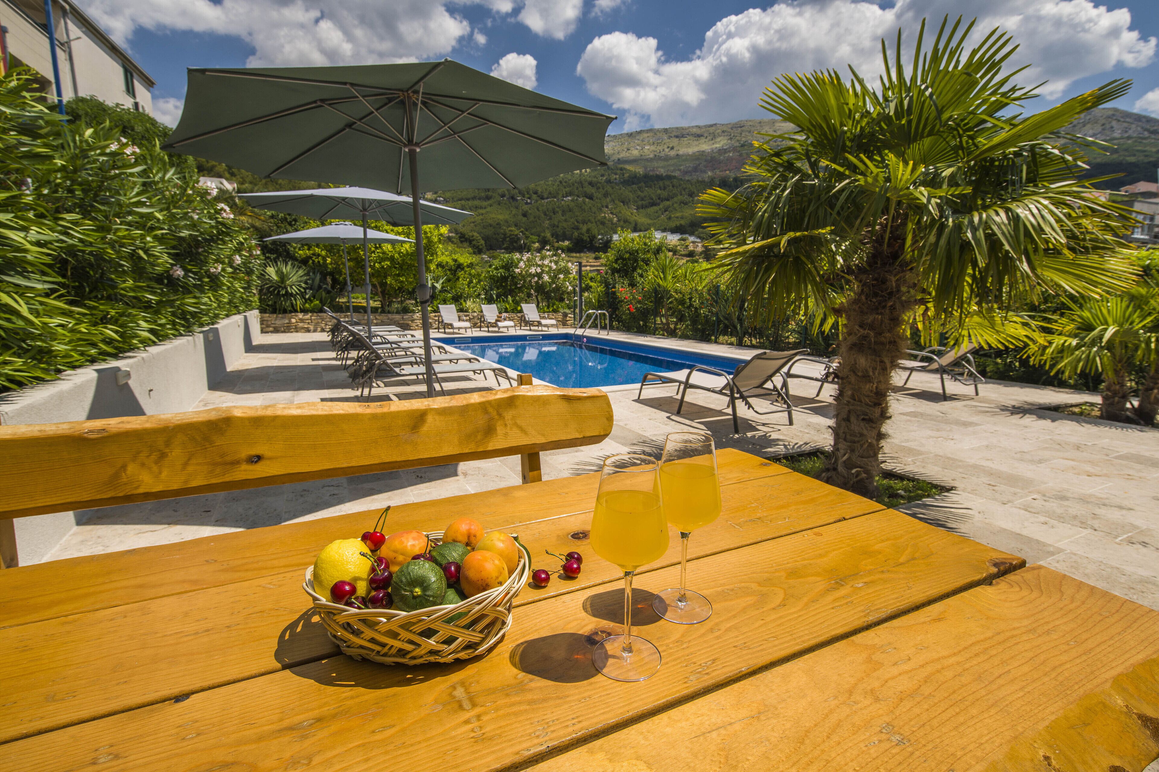 Villa (Seven Bedroom Villa with Swimming Poo) | Terrace/patio