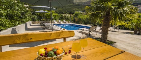 Villa (Seven Bedroom Villa with Swimming Poo) | Terrace/patio