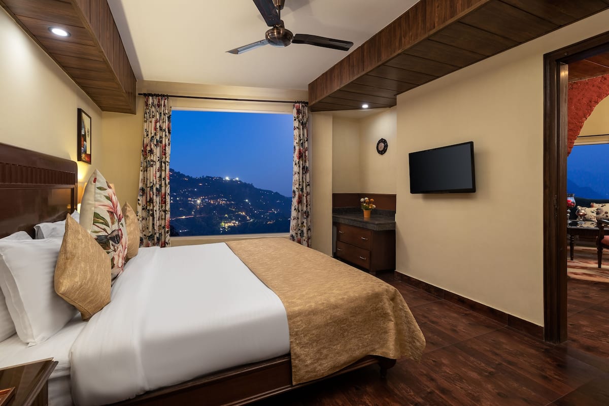 Two Bedroom Junior Suite | Premium bedding, minibar, desk, laptop workspace