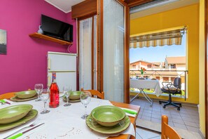 Standardlejlighed - 1 soveværelse (Magnolia Sirmione 500m from lake) | Spisestue