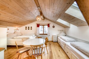 House (incl. Cleaning Fee, Laundry Package & City Tax) | 6 quartos, roupas de cama premium, individualmente decorados