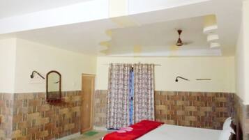 Deluxe Quadruple Room, Balcony | Egyptian cotton sheets, premium bedding, down duvets, memory-foam beds