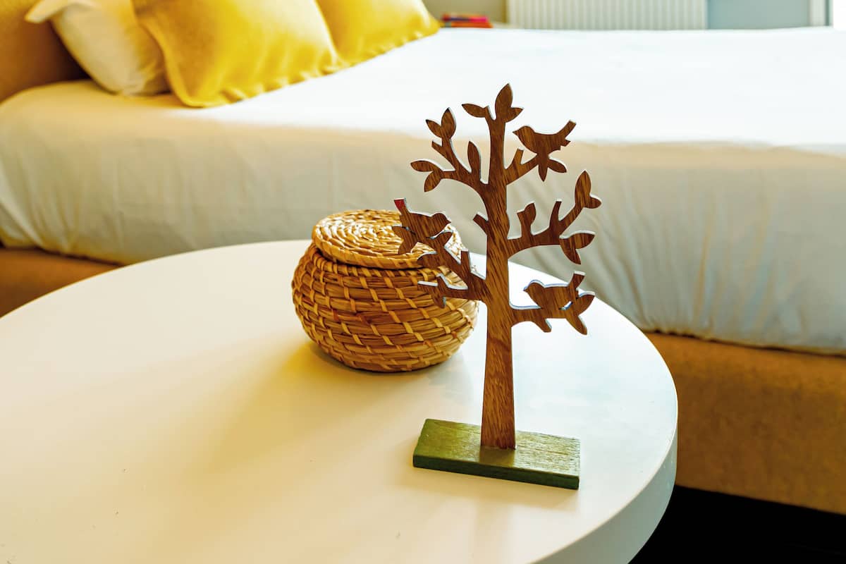 1 bedroom, premium bedding, Select Comfort beds, blackout drapes