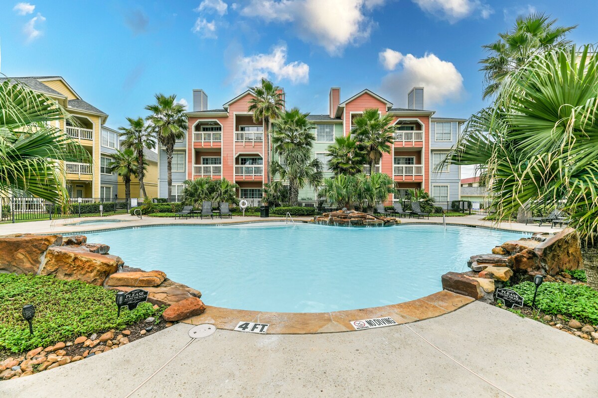 Beautiful direct Gulf views, Seawall condo, luxurious amenities, 2 balconies Reviews Expedia