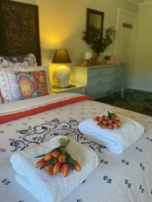 1 slaapkamer, een strijkplank/strijkijzer, gratis wifi, beddengoed