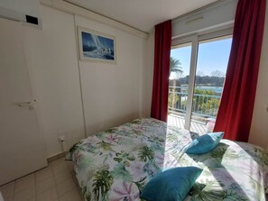 1 bedroom, WiFi, bed sheets - ⭐️RARE🌞🌴SEASIDE, FIBER, TERRACE, SWIMMING POOL, PARKING⭐️ (Antibes)
