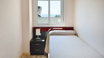 2 chambres, lit parapluie, Wi-Fi gratuit, draps fournis