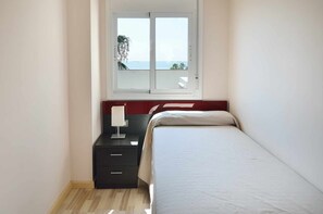 2 chambres, lit parapluie, Wi-Fi gratuit, draps fournis