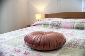 Free WiFi, bed sheets - Apartments and Room Silvana (Rovinj)