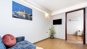 Leilighet, 1 soverom, terrasse | Oppholdsområde