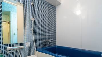 Double Room, Smoking | Bathroom | Separate tub and shower, free toiletries, hair dryer, slippers