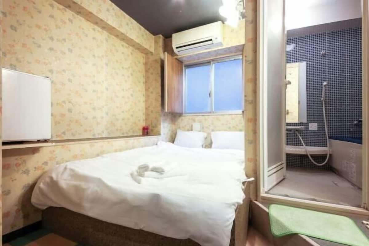 Soundproofing, iron/ironing board, free WiFi, bed sheets