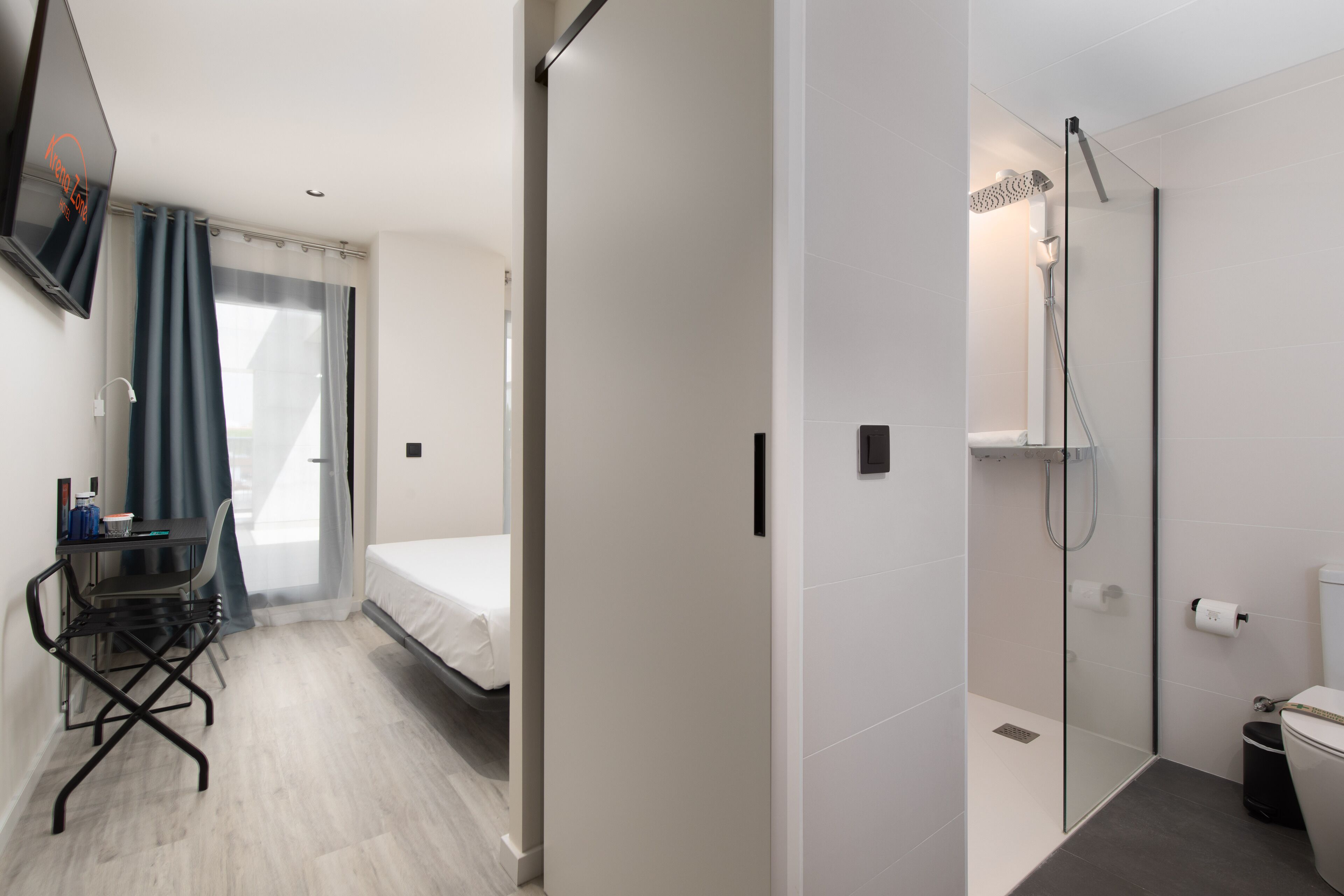 Skrivebord, lydisolering, gratis Wi-Fi, sengetøj